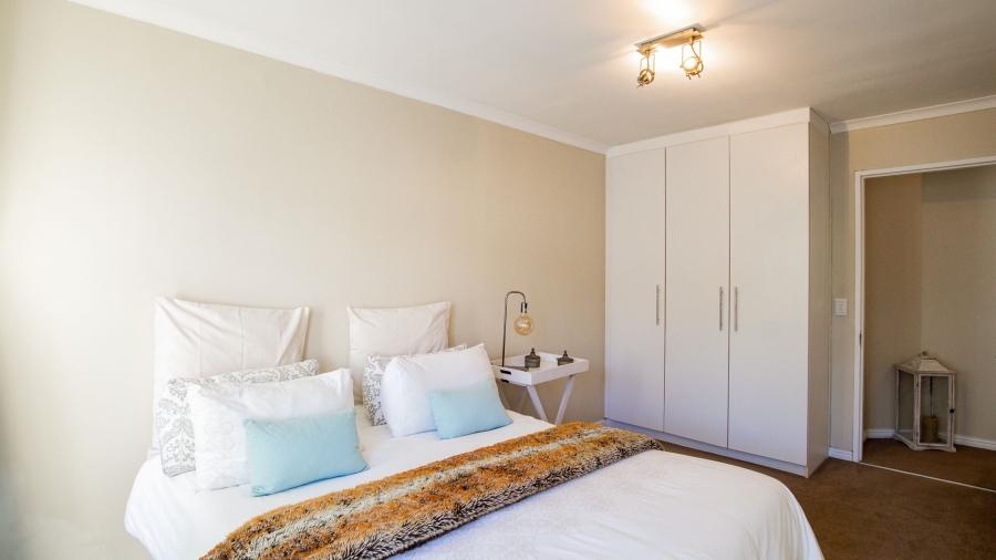 To Let 3 Bedroom Property for Rent in Claremont Upper Western Cape